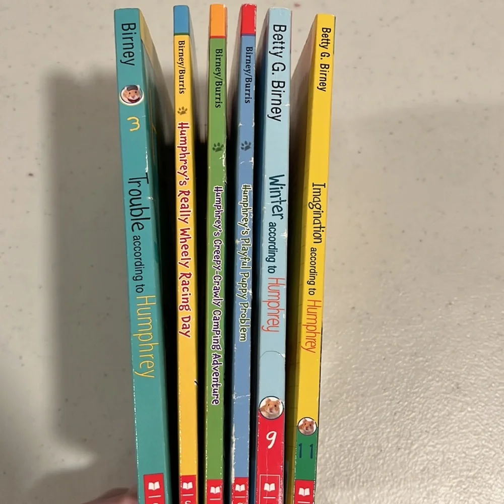 6 Humphrey Paperback Books - Picture 3 of 3